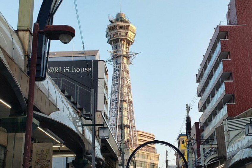 Hungry Osaka Street Food Tour : 15 Tastings, 4 Drinks, 2 Desserts 2