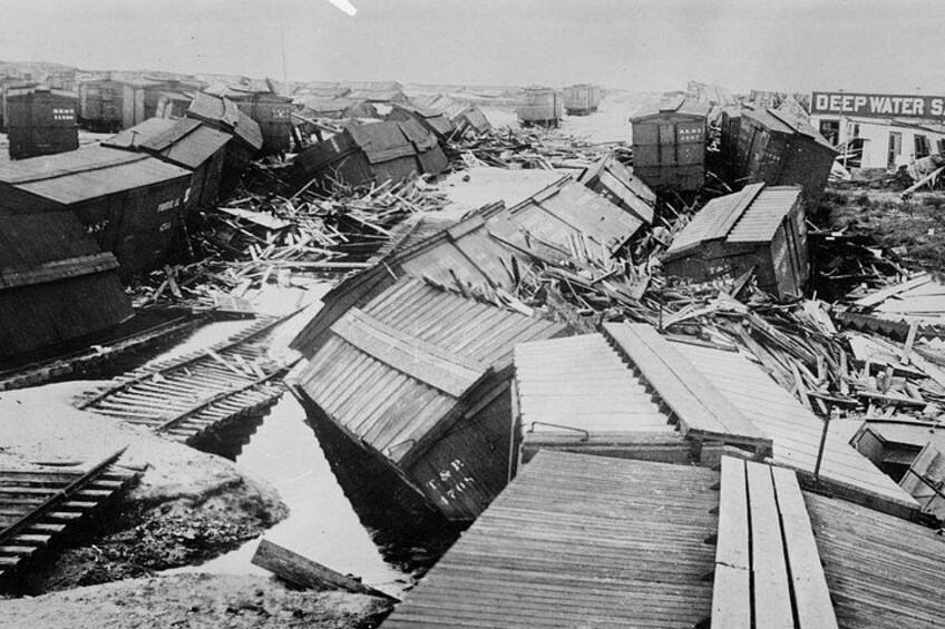 Voices of the 1900 Storm Private Tour 3