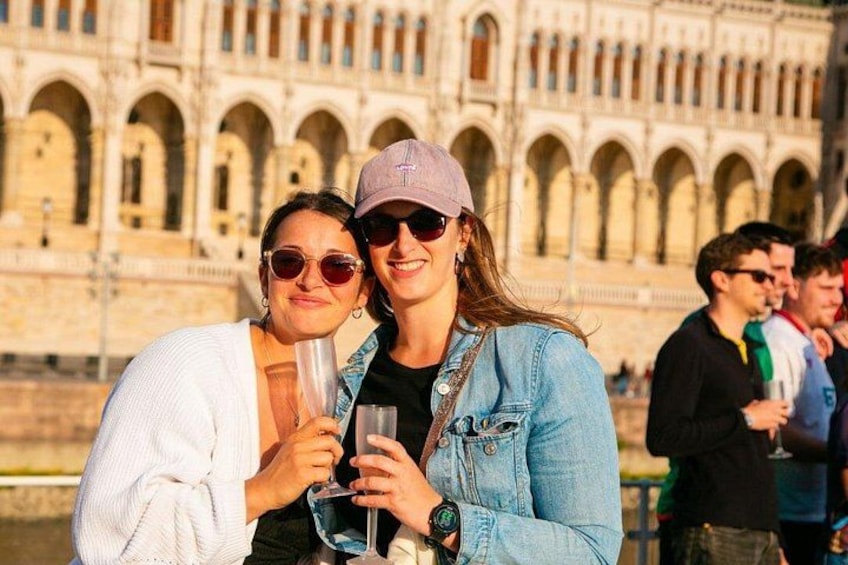 Budapest Sip and Sail Danube Cruise with Unlimited Prosecco 2