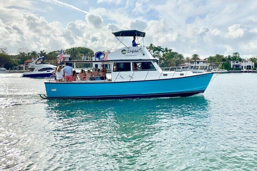 Boat & Yacht Tour Amazing Sandbar Adventure, Water Toys & Snorkel