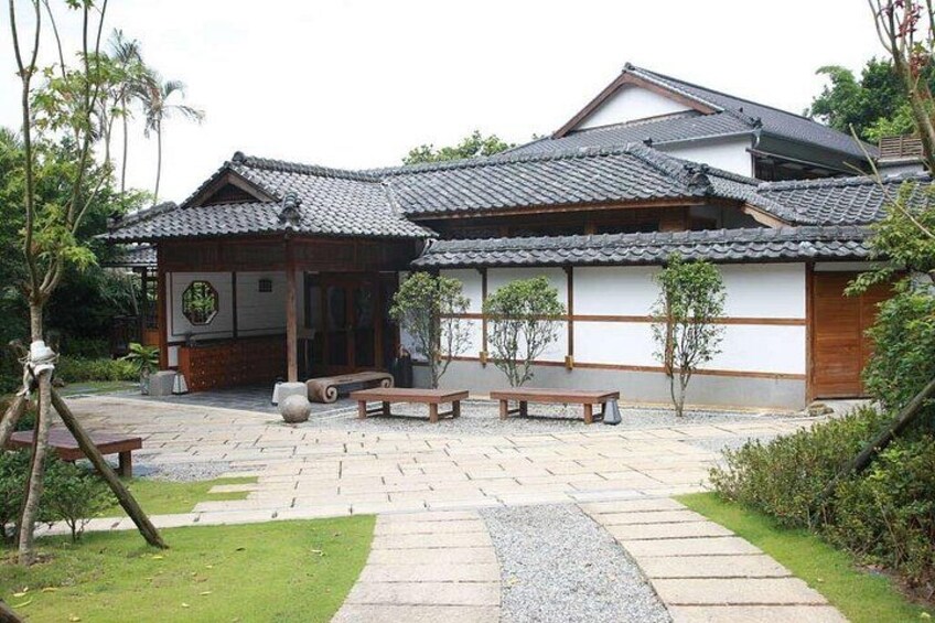 9 Hour Tamsui Historic Site and Beitou Hot Spring Culture Tour 5