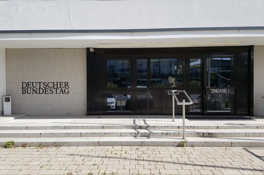 Bonn Republic Tour Former government district