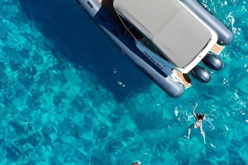 Favignana and Levanzo Boat Tour with Lunch on Board 4