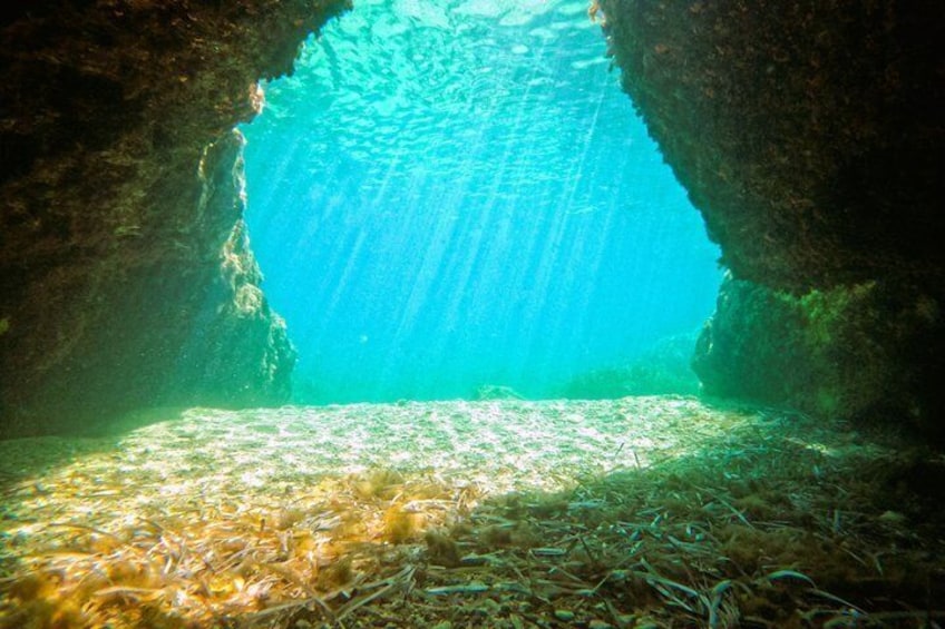 Favignana and Levanzo Boat Tour with Lunch on Board 3