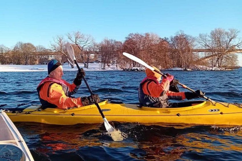 Winter Kayak Tour in Stockholm City (Dry Suit Kayaking) 1