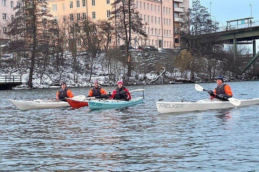 Winter Kayak Tour in Stockholm City (Dry Suit Kayaking) 3