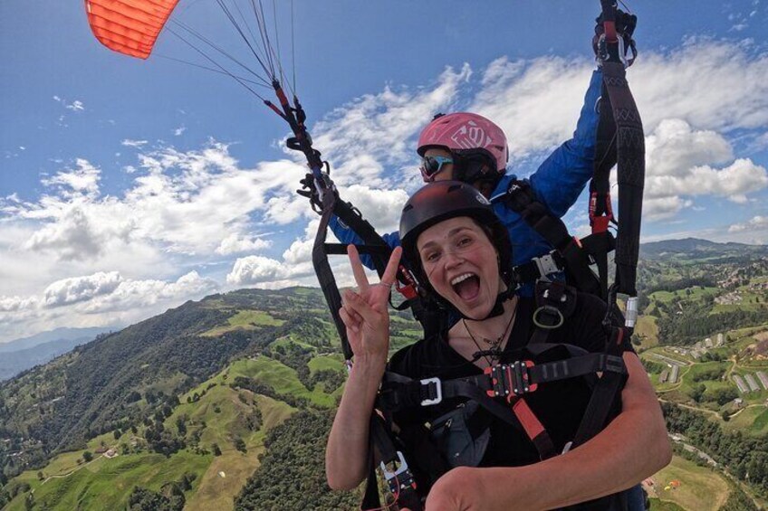  Parapente Paragliding in Medellín BlueSky.