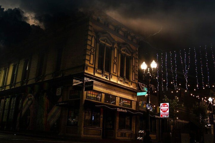 Experience spine-tingling shivers on a ghostly adventure like no other. 2