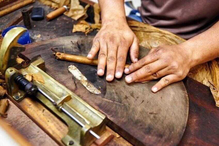 Discover Dominican Treasures: Rum, Cigars, Coffee & Chocolate 1
