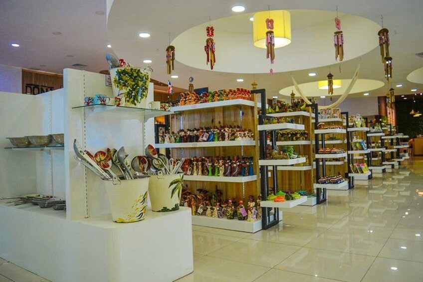 Discover Dominican Treasures: Rum, Cigars, Coffee & Chocolate 4