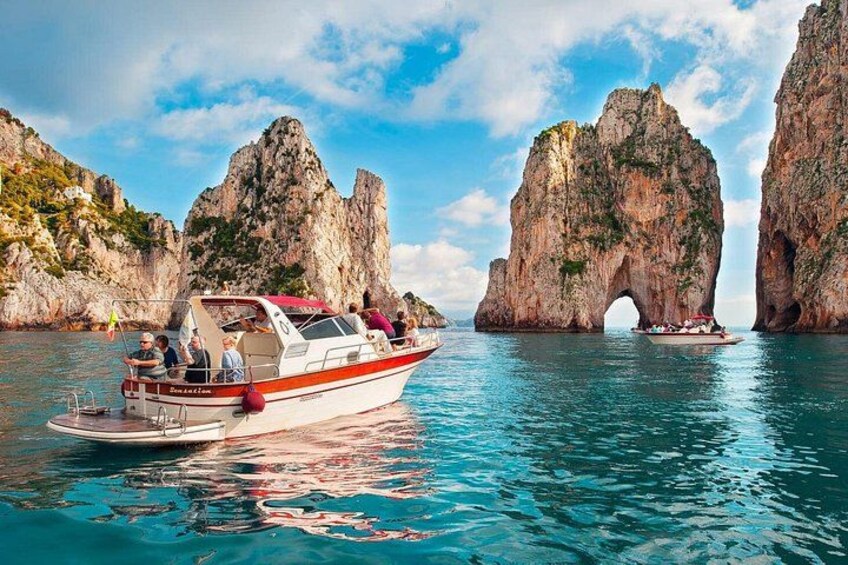 Capri Guided Boat Experience with Island Exploration and Transfer 1