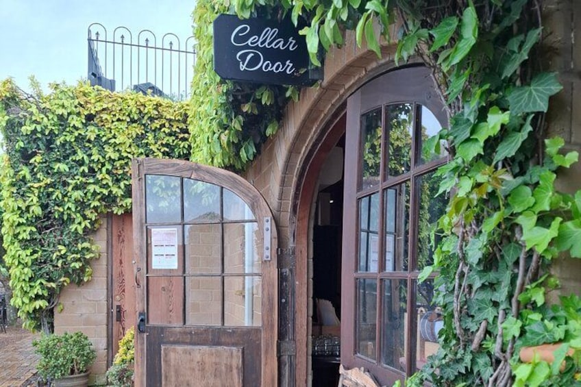 The Boutique Experience: Waiheke Best Cellar Tour (11 guests max) 3