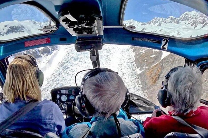 Private Flight: 4 Glaciers with 2 Snow Landings - 60mins 5