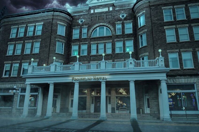 Dark Deadwood Ghost Tours: Ghosts & Graves of Gunslingers' Gulch 5