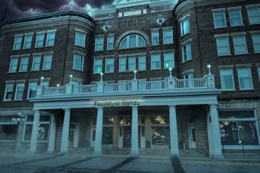 Dark Deadwood Ghost Tours: Ghosts & Graves of Gunslingers' Gulch 5