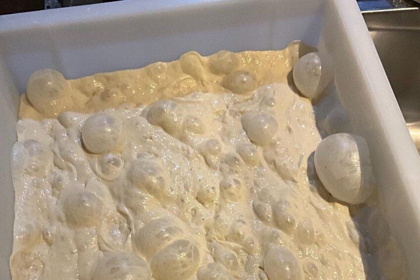 Learn how to me super air light dough like this!! We give you a recipet o take home! 2