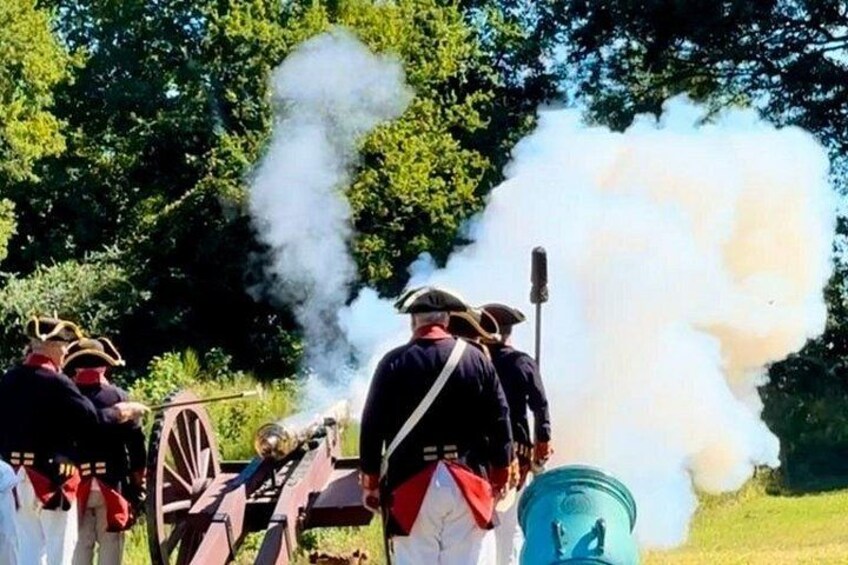 Firing of a six pound, light-weight, brass battalion canon at Yorktown 1