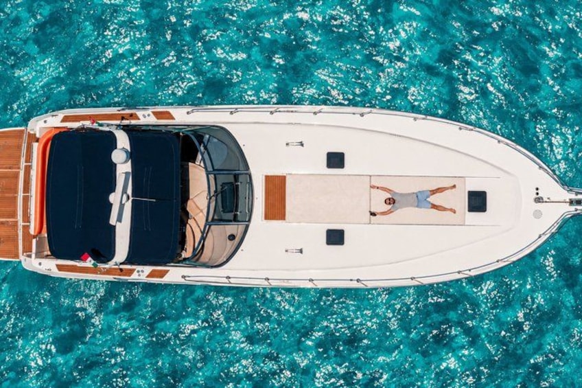 Private Luxury Yacht 55FT Rental in Cancun 3
