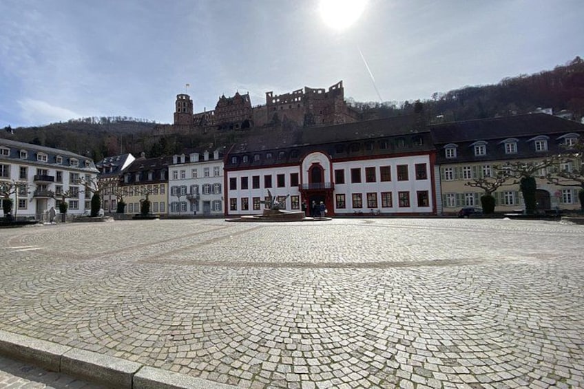 Heidelberg Old Town: Romantic Exploration Game and Tour 1