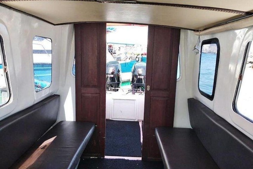 Red R01 - Interior 2