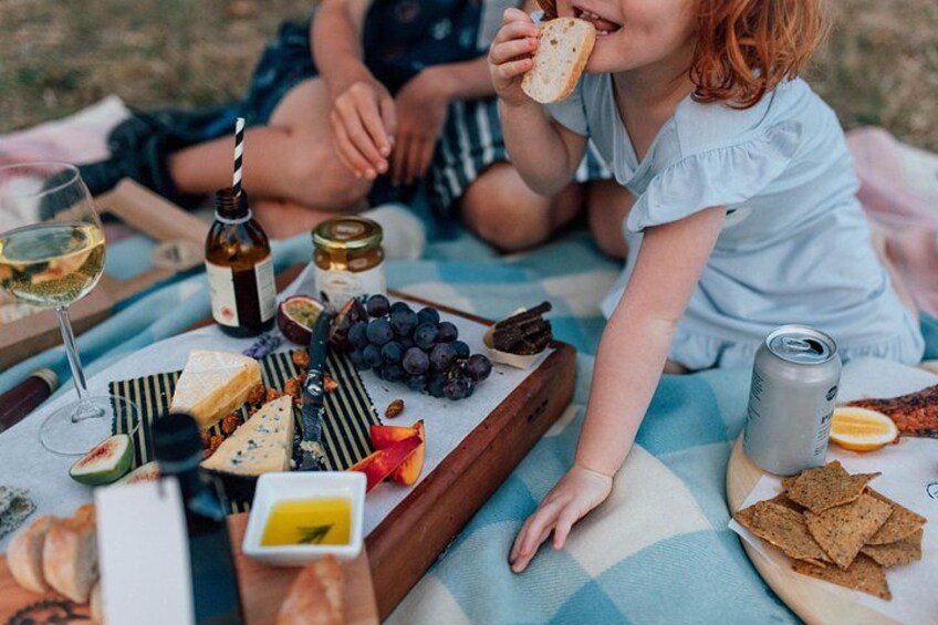 Gourmet Mystery Picnic Experience in Matakana 5