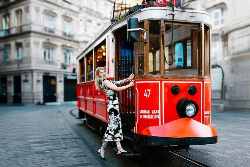 Istanbul Photoshoot tour with Local Photographer 1