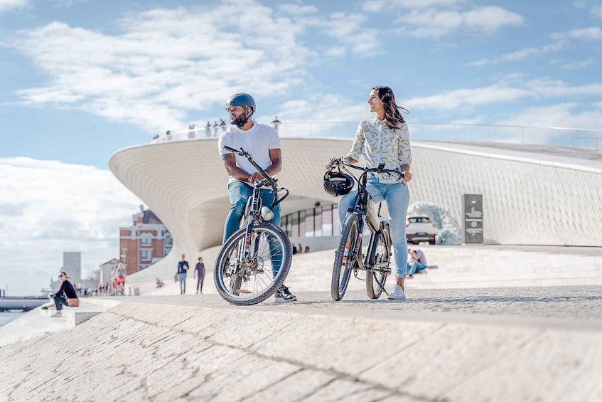 Picture 1 for Activity Lisbon Bike Rental Explore At Your Pace 4