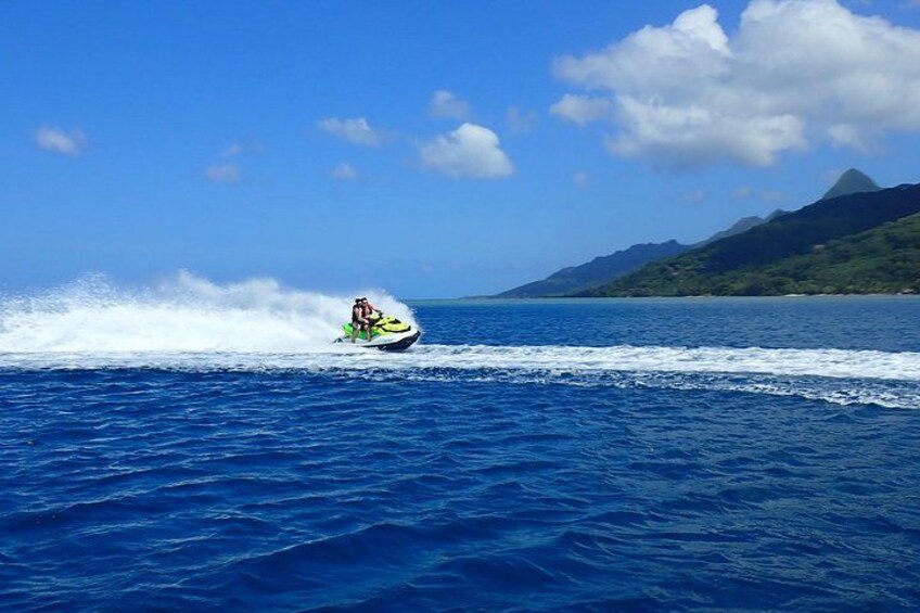 2 hours discovery tour of Moorea by Jet Ski 5