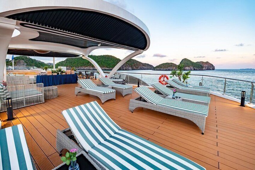 Day Tour Serenity Cruise at Lan Ha Bay from Hanoi, Hai Phong 4