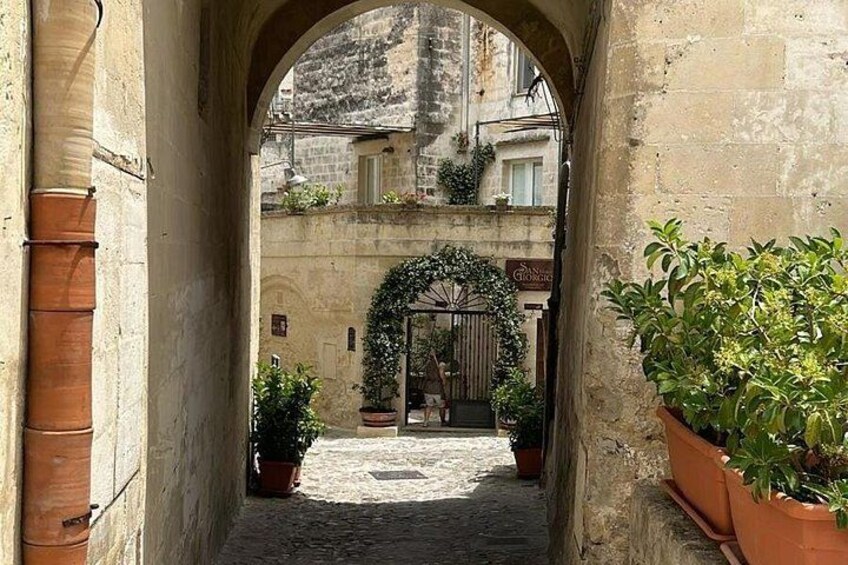 Tradition of Puglia : Altamura bread and stones of Matera da Bari 5