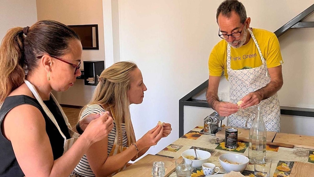 Cagliari: Sardinian Cooking Class with Meal and Drinks 1