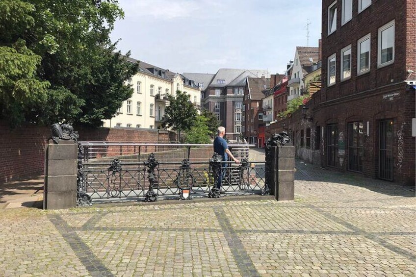 2 Hour Guided Walking Tour in Dusseldorf 5