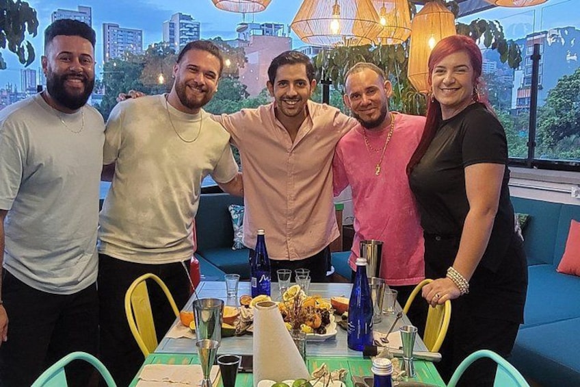 FlyVours: Colombian Fruits & Cocktail Experience 3