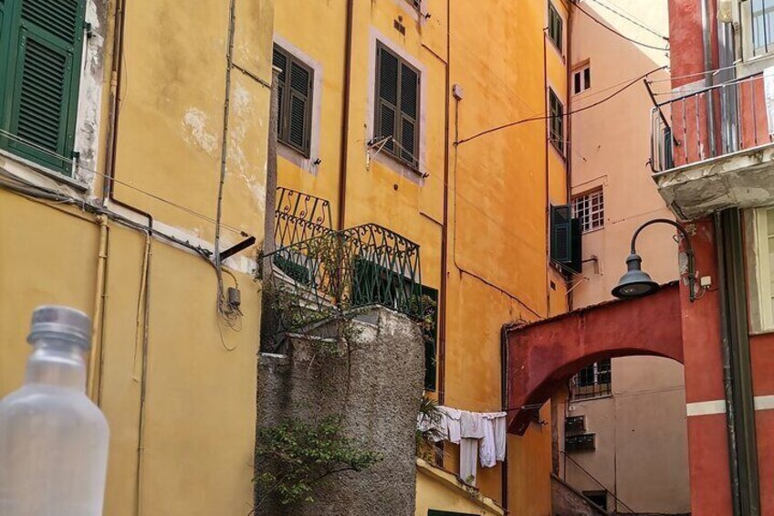 La Spezia 3h Sightseeing Walking Tour with Italian Inspired Music