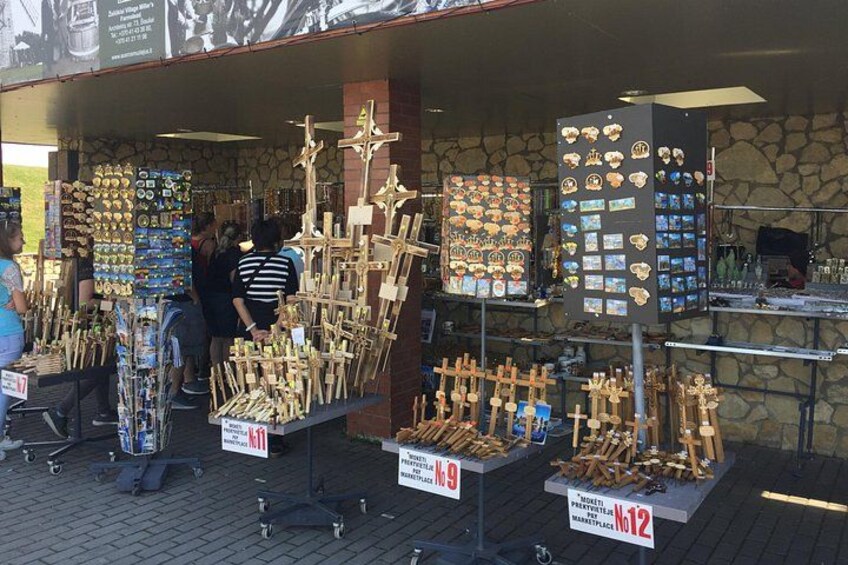 2 countries! Hill of Crosses, Rundale Palace and Bauska castle 2