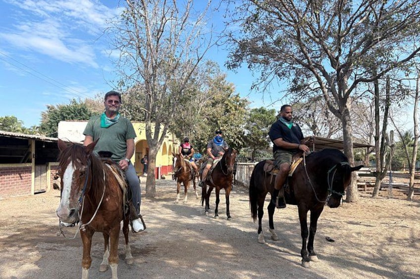 Horseback Riding: Tequila Tasting, BBQ & Margaritas 4