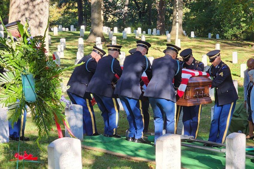 Casket Team 5