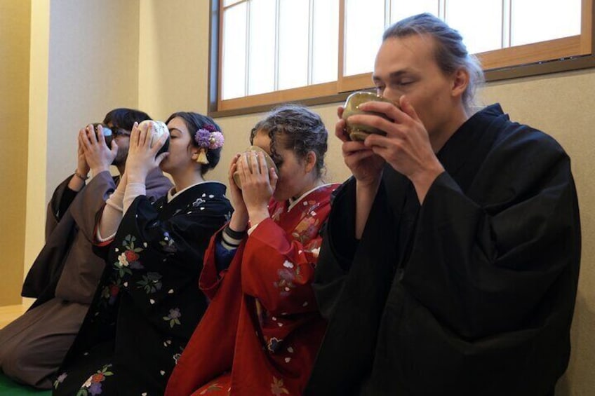 Kimono Experience at Fujisan Culture Gallery with Tea lesson