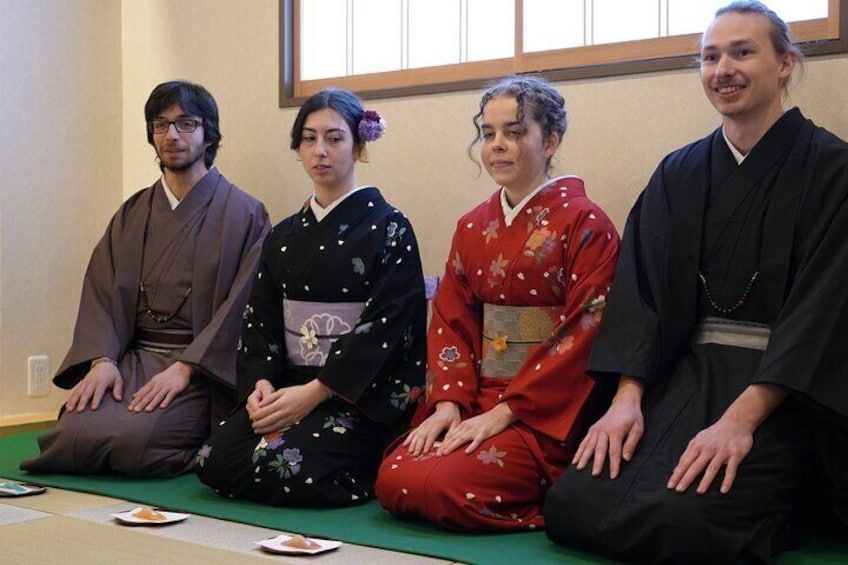 Kimono Experience at Fujisan Culture Gallery with Tea lesson