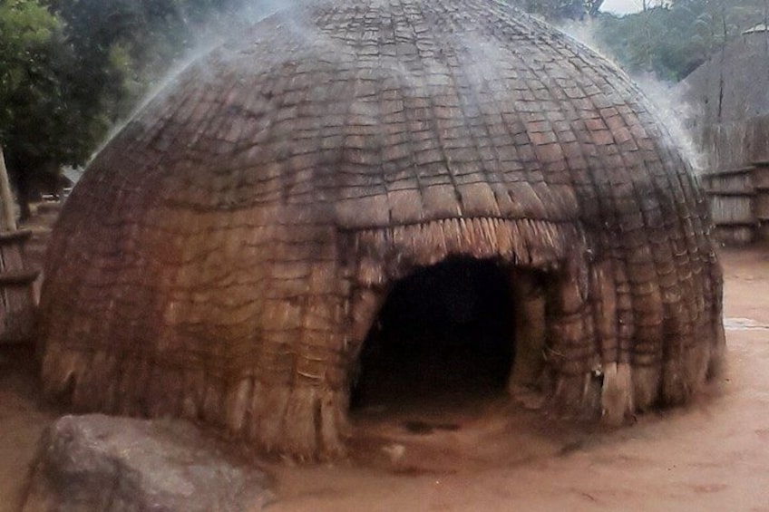 Eswatini Cultural Day Trip from Maputo: Dance Show & Waterfall 4