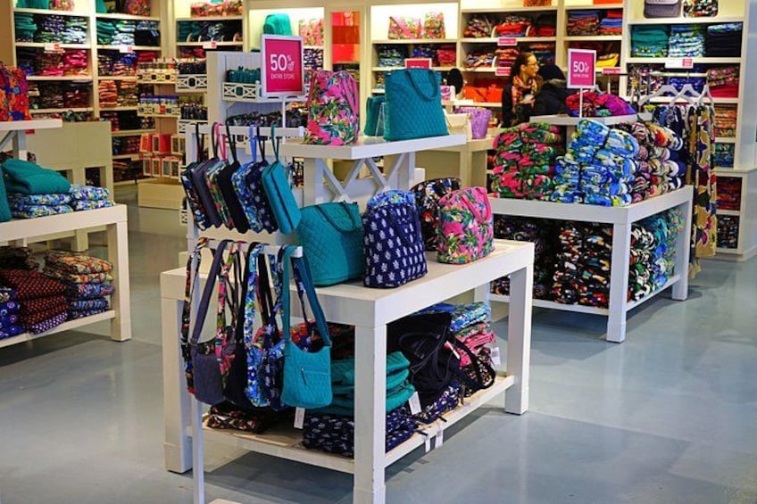 Woodbury Common Premium Outlets Shopping 5