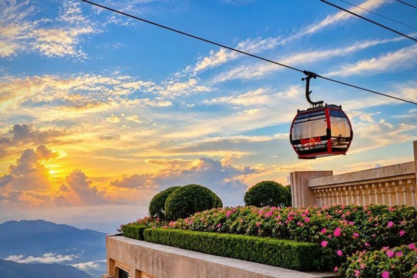Da Nang: Ba Na Hills and Golden Bridge Tour 3