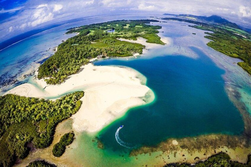 Ile Aux Cerfs full day shared catamaran with BBQ lunch & drinks 3