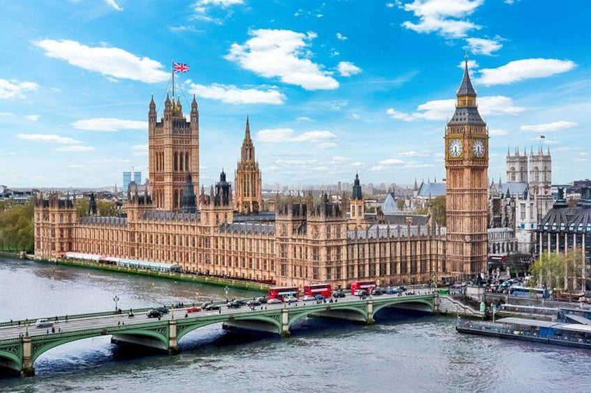 The Houses of Parliament and Big Ben in London. 5