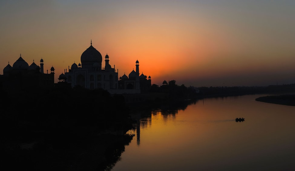 Taj Mahal Agra Fort & Baby Taj Tour From Delhi All Including 3