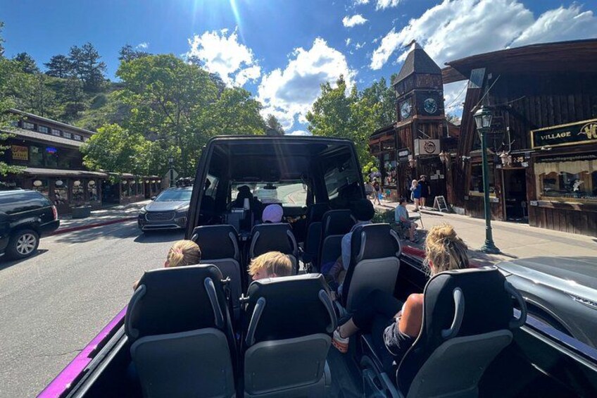 Retractable Glass Top Tours of RMNP by Purple Points Tour Company 2
