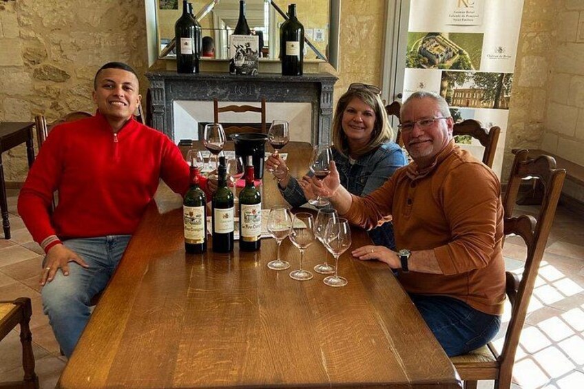 Saint Emilion Castle and Village Wine Tour 4