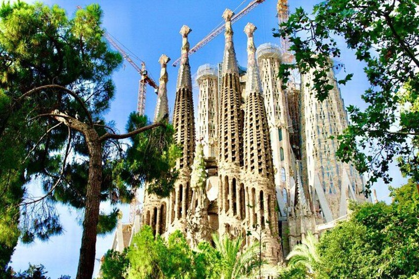 Gaudi Facade 2