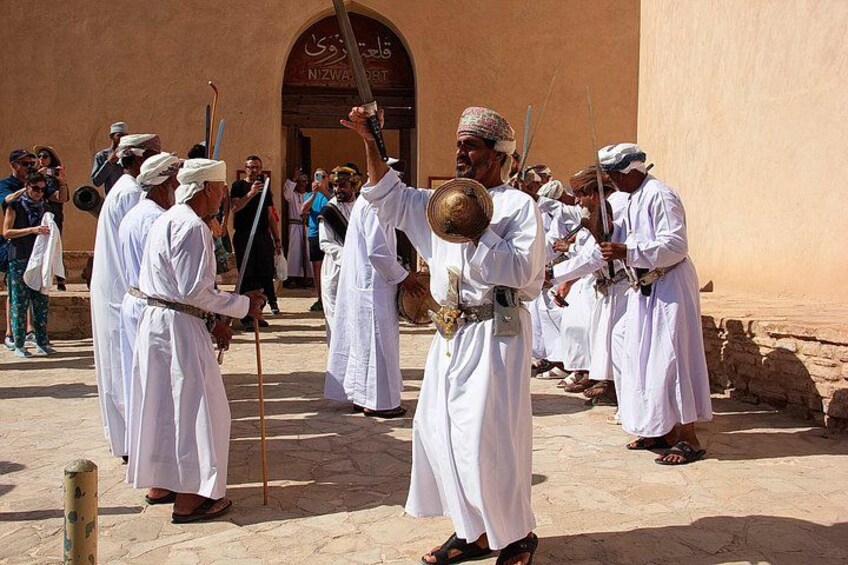 Enjoy the beauty of Fanja, Samail، Izki & Nizwa on a special trip 5