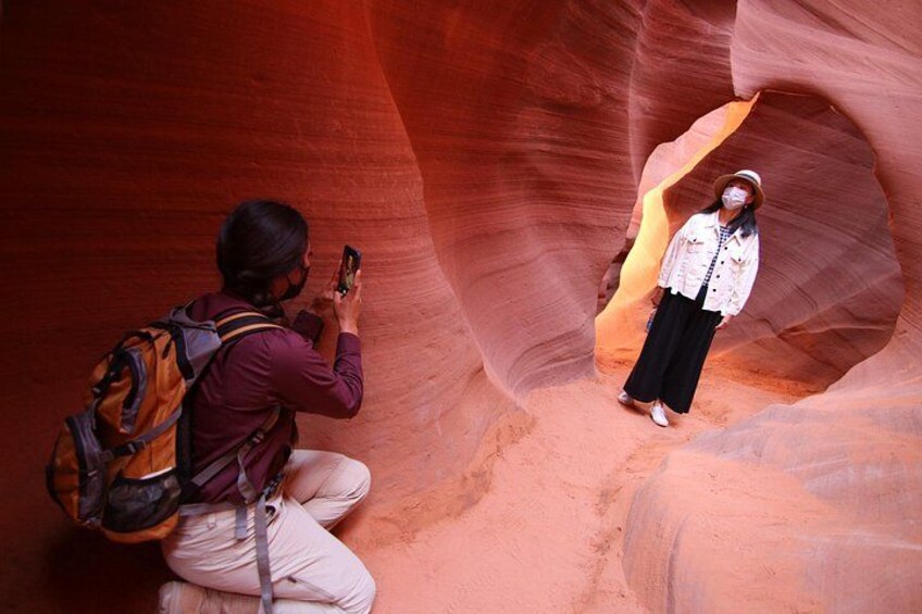 Lower Antelope Canyon Hiking Tour 2